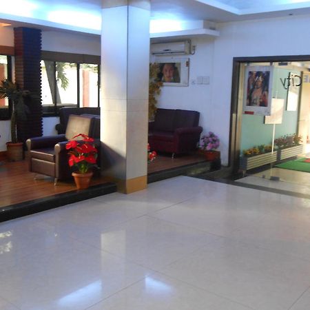 Hotel Fame City Guwahati Exterior photo
