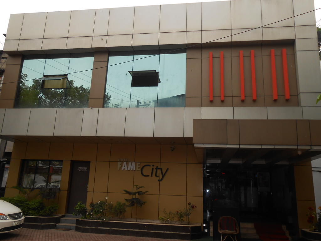 Hotel Fame City Guwahati Exterior photo